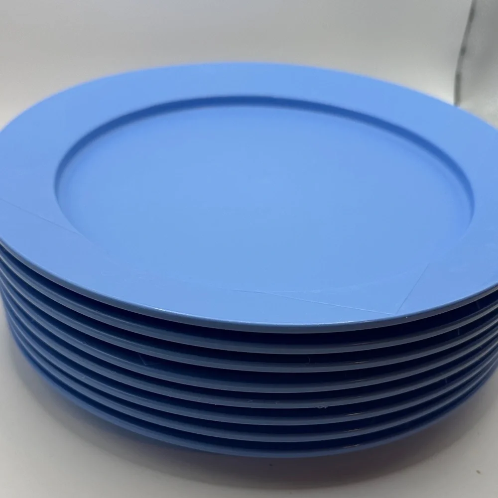Tupperware Snap Together Picnic Plates 9.75'' Set of 8 Dishes Blue #5547 Camping